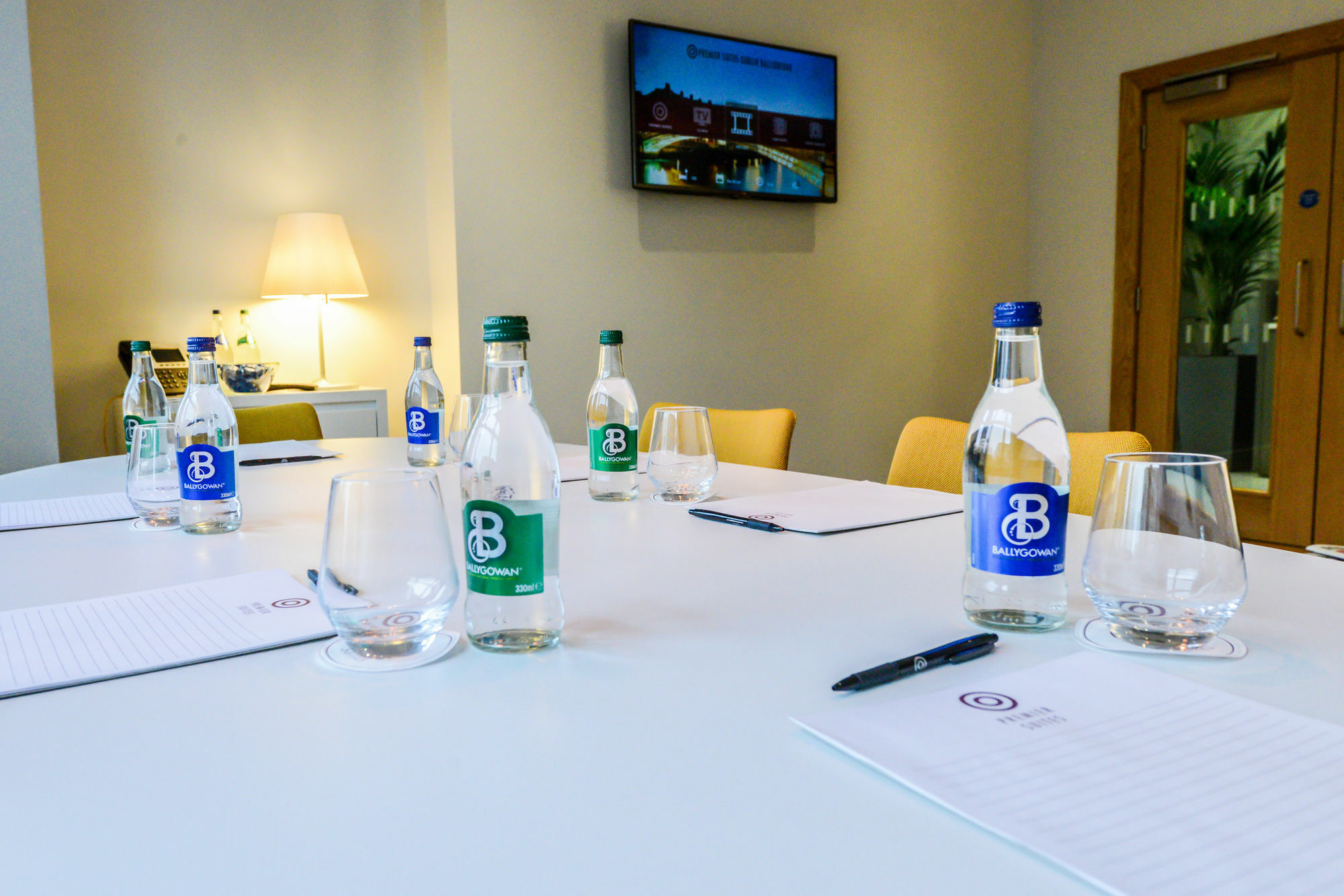 Premier Suites Dublin, Ballsbridge Exteriör bild